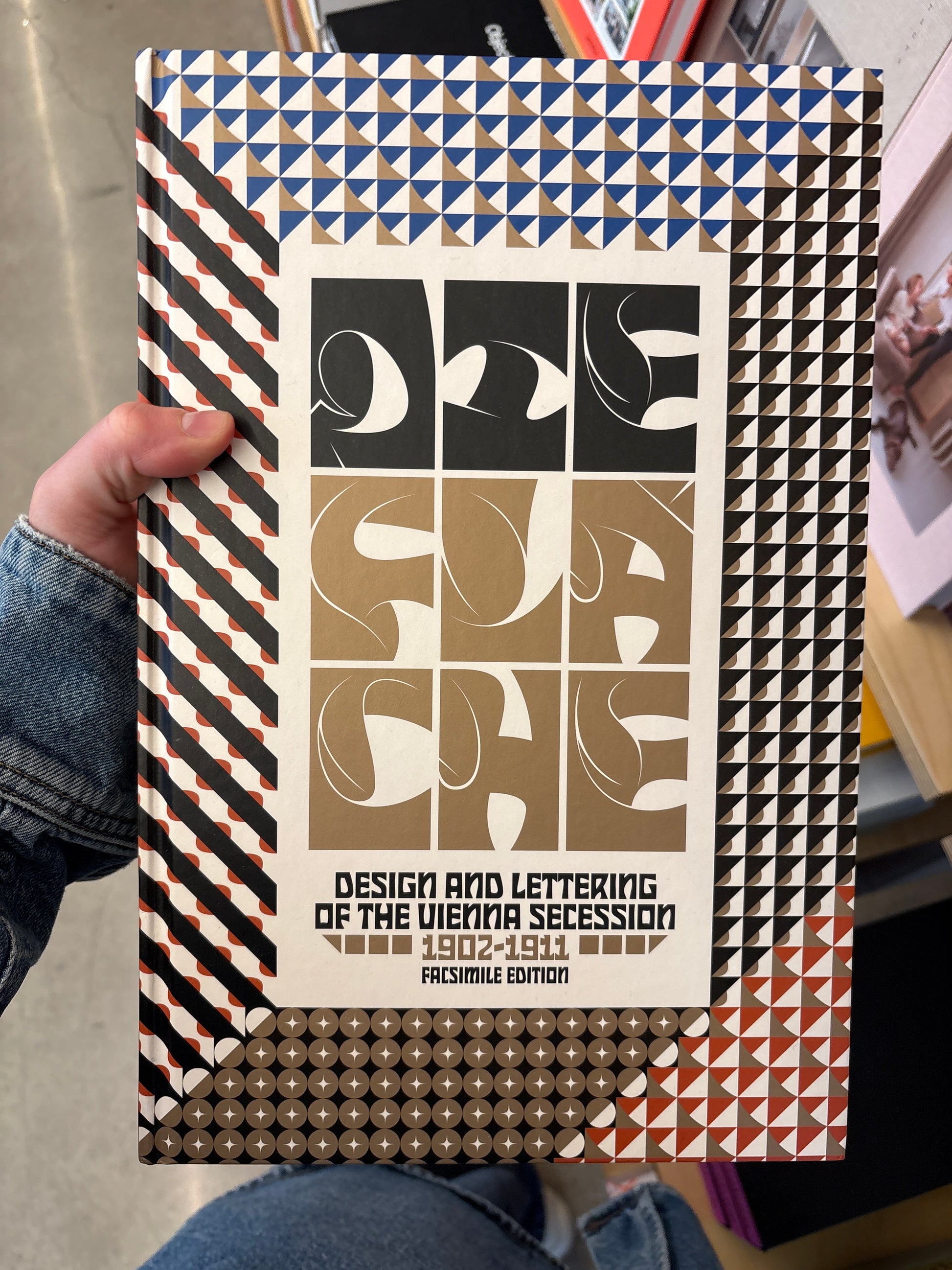 Die Fläche: Design and Lettering of the Vienna Secession, 1902–1911